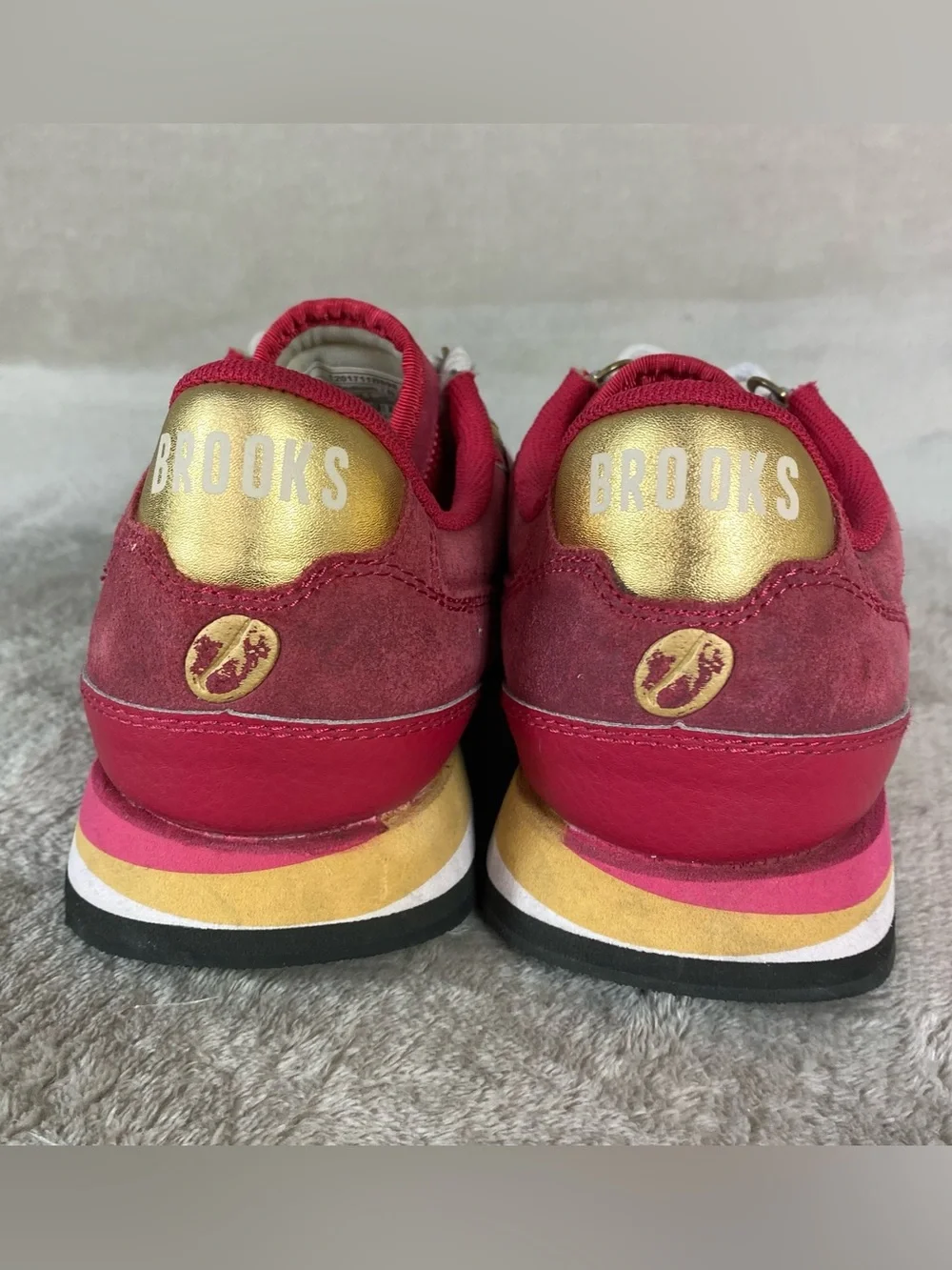 Brooks Vintage 1201711B698 Womens Sneakers Size 9 Red Gold Running Shoes NEW - Picture 7 of 12